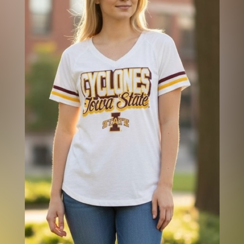 Campus lifestyle Iowa State Cyclones women’s T-Shirt short sleeve white medium‎